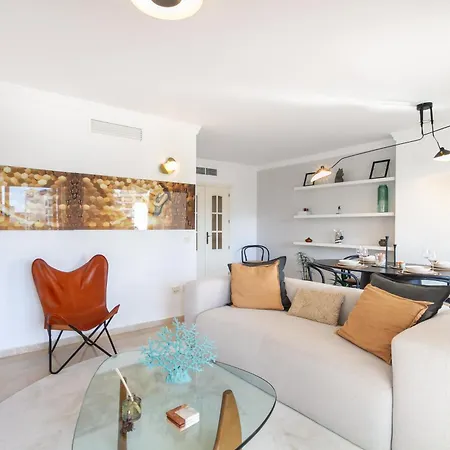 Apartment Marbella Banus Suites - Banus - Terrazas De Banus Urb- Premium 2Br - 2Ba - Redecorated - Brand-New Furniture - Outdoor Terrace - Heart Of Puerto Banus - Steps From Marina, Beach & El Corte Ing Luxury Shopping - Pools & Garden Solarium- Ideal For Fami *