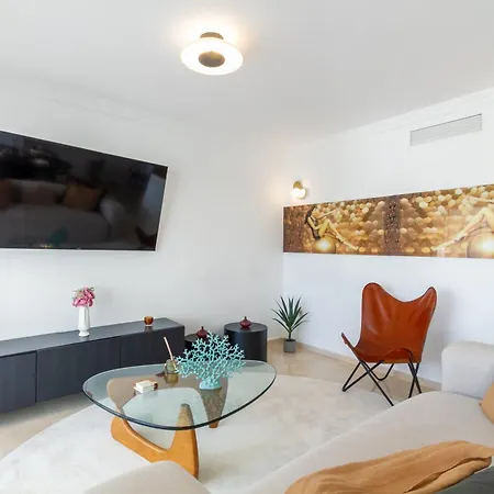 Apartment Marbella Banus Suites - Banus - Terrazas De Banus Urb- Premium 2Br - 2Ba - Redecorated - Brand-New Furniture - Outdoor Terrace - Heart Of Puerto Banus - Steps From Marina, Beach & El Corte Ing Luxury Shopping - Pools & Garden Solarium- Ideal For Fami Marbella
