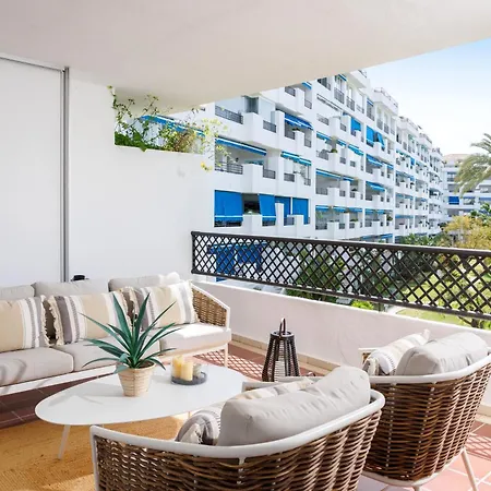 Banus - Banus - Terrazas De Banus Urb- Premium 2br - 2ba - Redecorated - Brand-new Furniture - Outdoor Terrace - Heart Of Puerto Banus - Steps From Marina, & El Corte Ing Luxury Shopping - Pools & Garden Solarium- Ideal For Fami *