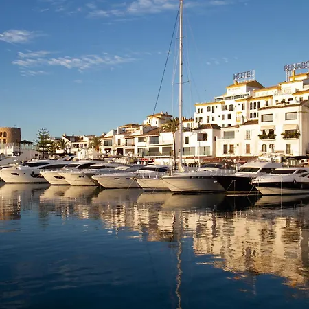 Banus - Banus - Terrazas De Banus Urb- Premium 2br - 2ba - Redecorated - Brand-new Furniture - Outdoor Terrace - Heart Of Puerto Banus - Steps From Marina, & El Corte Ing Luxury Shopping - Pools & Garden Solarium- Ideal For Fami アパート *